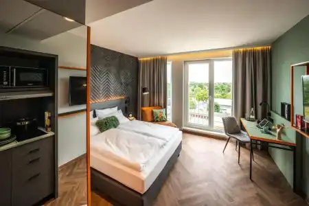 B&B Berlin Airport-Nord - 43