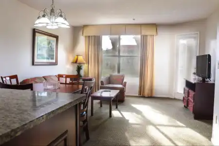 Parc Corniche Condominium Suites - 54