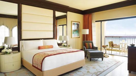 The Ritz-Carlton Abu Dhabi, Grand Canal - 43