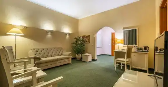 Suleiman Palace - 101