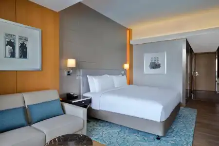 Hilton Dubai Palm Jumeirah - 7