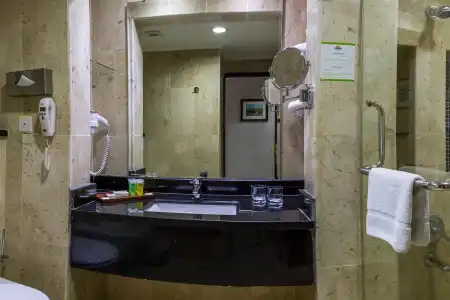 Days Inn by Wyndham Suites Amman - 16