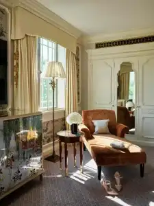 The Dorchester - 91
