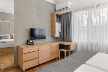 Athens Warehouse Boutique & Suites - 12