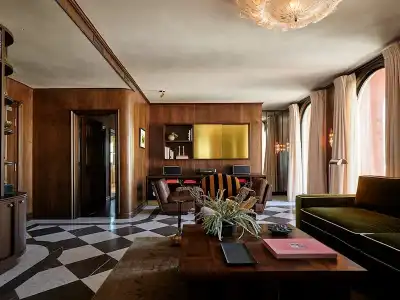 The Hollywood Roosevelt - 106