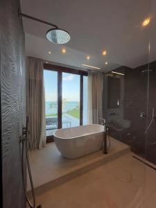Karafuu Beach Resort & Spa - 8