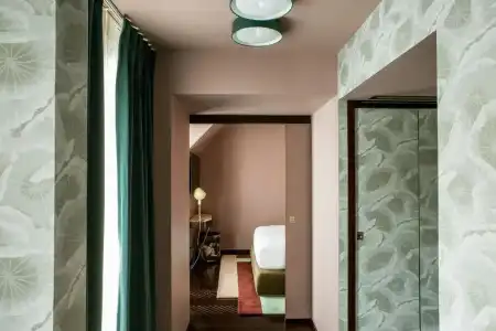 Hôtel du Rond-Point des Champs-Élysées - 83