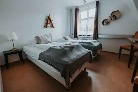 Héradsskólinn Historic Guesthouse - 9