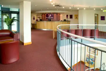 Premier Inn London Wimbledon South - 1