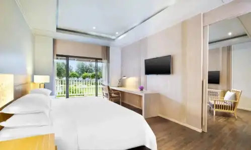 Dusit Thani Krabi Beach Resort - 4