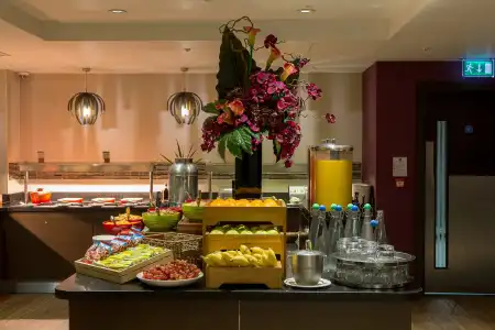 DoubleTree by Hilton London West End - 13