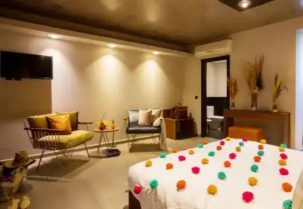 Dellarosa Boutique and Spa - 30