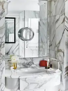The Dorchester - 117