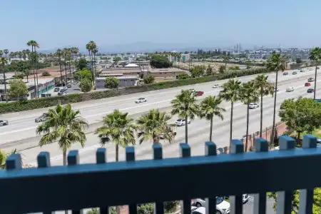 Howard Johnson by Wyndham Anaheim and Water Playground - 46