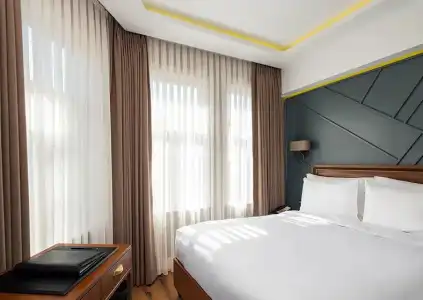 Azzap Galata - 36