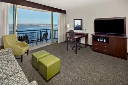Wyndham San Diego Bayside - 56