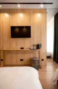 Suite - 15