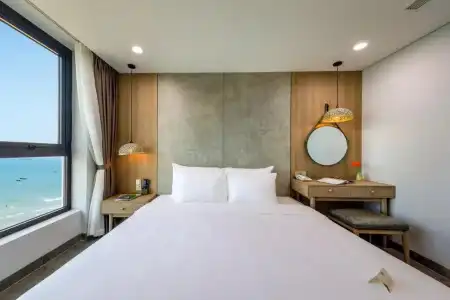 Nguyen Gia - 13