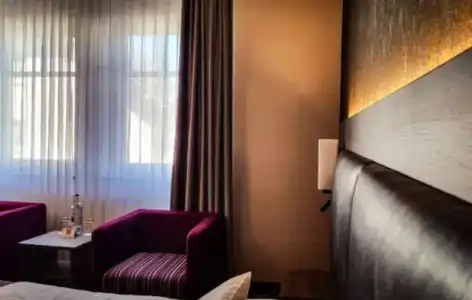 Best Western Plus - 42