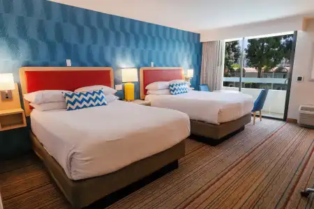 Howard Johnson by Wyndham Anaheim and Water Playground - 26