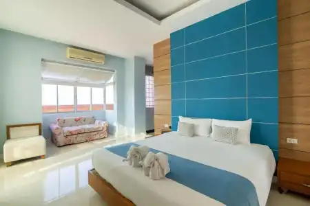Royal Beach View Suites - 74