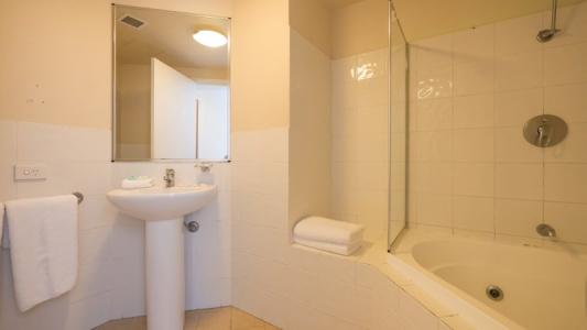Broadbeach Savannah & Resort - 55