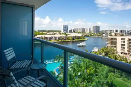 Doubletree Resort by Hilton Hollywood Beach - 7