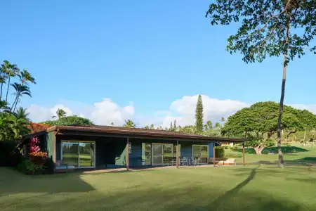 Royal Lahaina Resort & Bungalows - 68