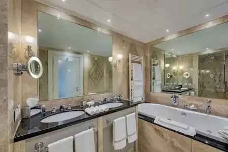 Hilton Molino Stucky Venice - 11