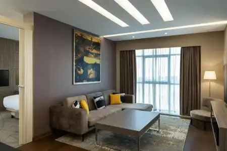Four Points by Sheraton Production City, Dubai - 9