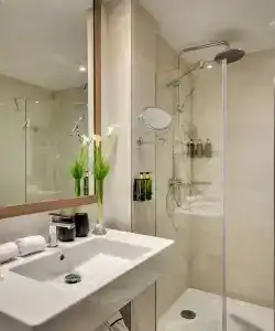 Melia Madrid Serrano - 32