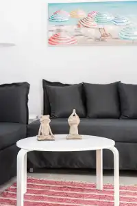 Cozy Corner Luxury Apartments - 25