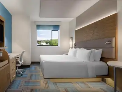 EVEN Miami - Airport by IHG - 35