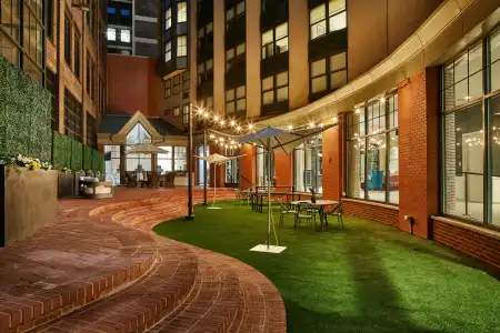 Indigo Cleveland Downtown by IHG - 8