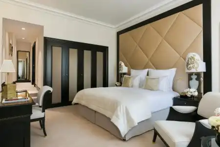 Hôtel Barrière Fouquet's Paris - 4