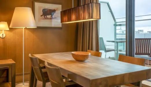 Radisson Blu Royal, - 40