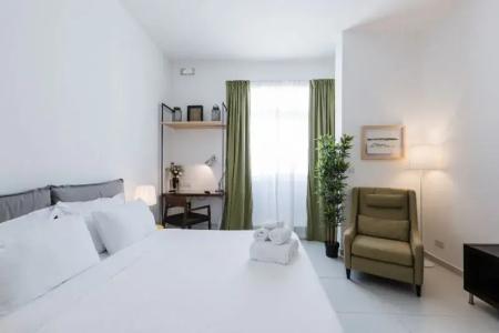 Two Pillows Boutique Hostel - 54