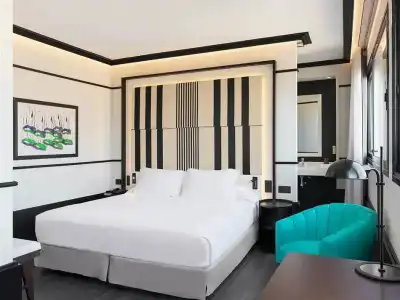 H10 Marina Barcelona - 44