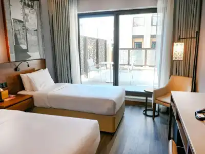 Ibis Styles Dubai Gold District - 32