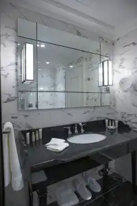 Boutique la Roche - 51