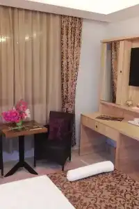 Beyond Otel - 22