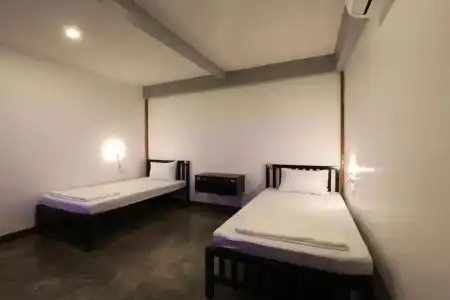Balcony Party Hostel - Adult Only +18 - 36