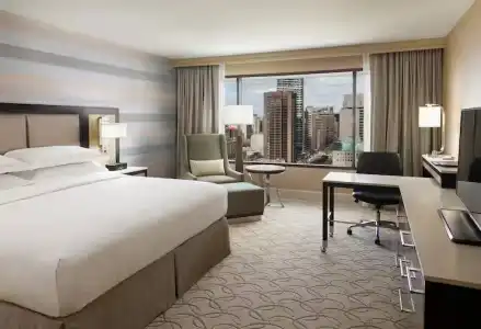Hilton - 60