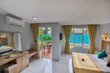 Mira Meridia Beach Resort - 30