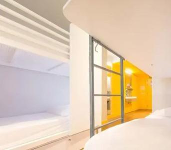 Generator Barcelona - 67