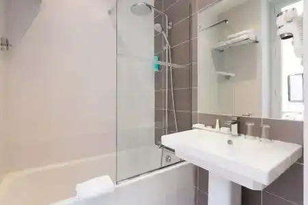 Best Western Plus Hôtel Massena - 127