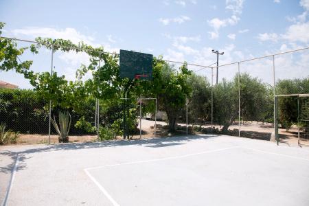 Artemis Village Apartments & Studios - 13
