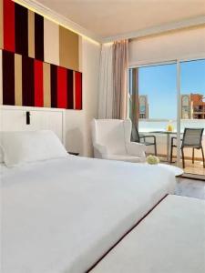 H10 Salauris Palace - 43