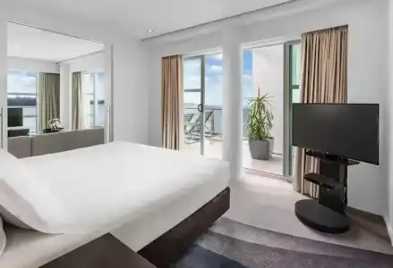 Hilton Auckland - 49