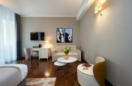 Leonardo Boutique Rome Monti - 51